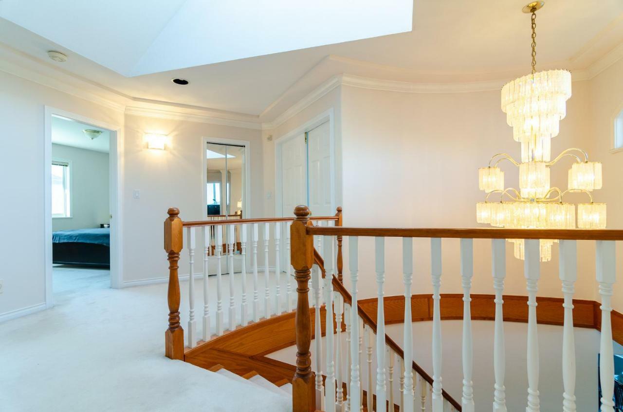 3 Private, Spacious, Bright Rooms In A Gorgeous House New Westminster Exteriör bild