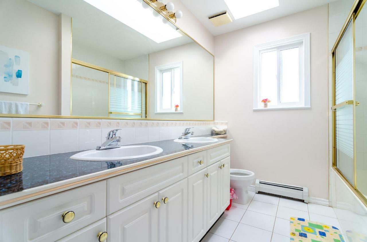 3 Private, Spacious, Bright Rooms In A Gorgeous House New Westminster Exteriör bild
