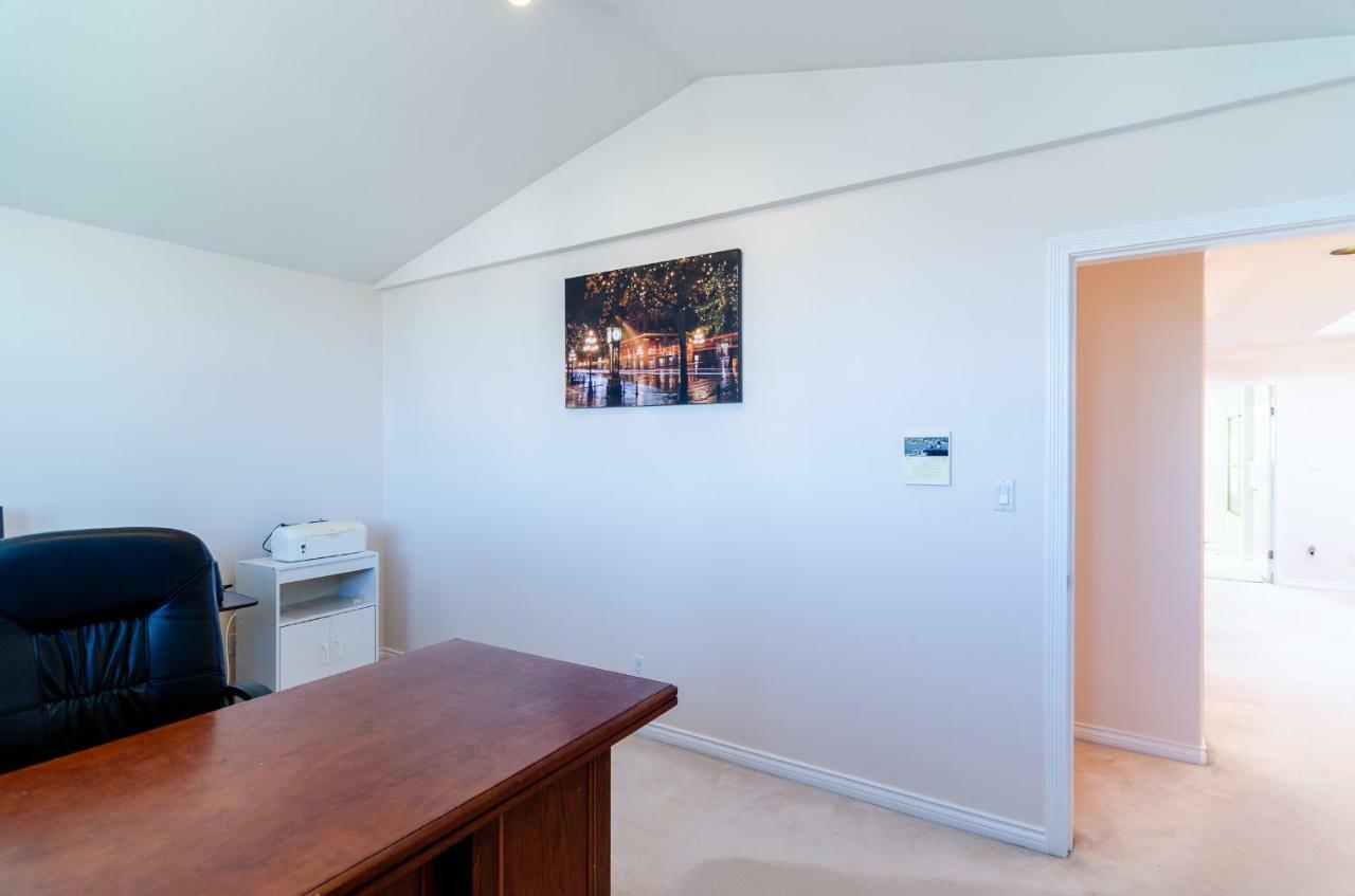 3 Private, Spacious, Bright Rooms In A Gorgeous House New Westminster Exteriör bild